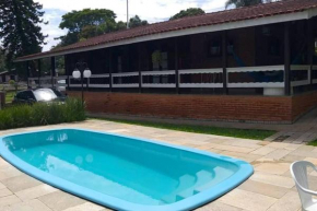 Casa de Campo em condômino Fechado.